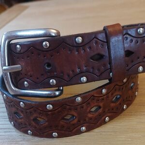 Vintage Silver Jeans Co. Studded Leather Belt - Western Boho 90s - Taiwan Buckle